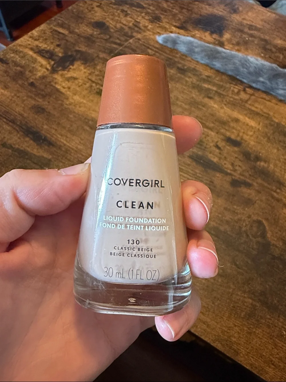 COVERGIRL Clean Liquid Foundation — Beige with Bronze Cap